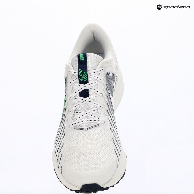 Buty do biegania męskie Nike Run Defy white/midnight navy/green spark 10