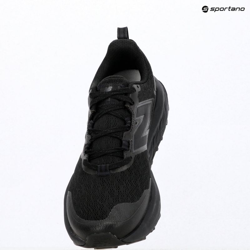 Buty do biegania męskie New Balance Fresh Foam Garoe V2 black/dark night/neo flame 7