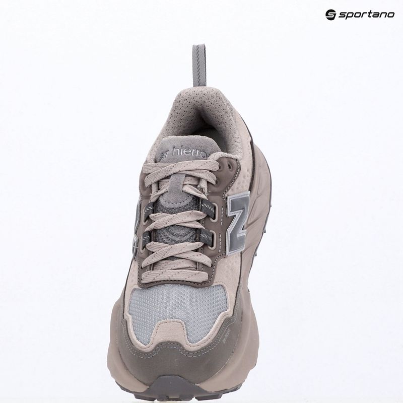 Buty do biegania damskie New Balance Hierro Trek Nubuck Vamp V9 truffle salt/off-line grey 14