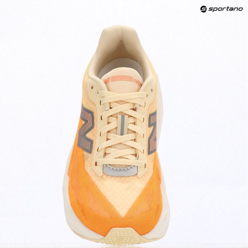 Buty do biegania damskie New Balance FuelCell Rebel V5 calcium/gumdrop 6