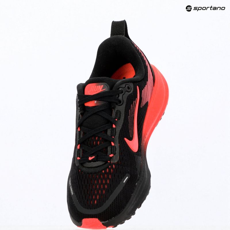 Buty do biegania Nike Vomero 18 black/university red/bright crimson 15