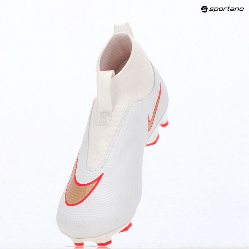 Buty piłkarskie dziecięce Nike Jr. Mercurial Superfly 11 Academy MG white/bright crimson/blur 17