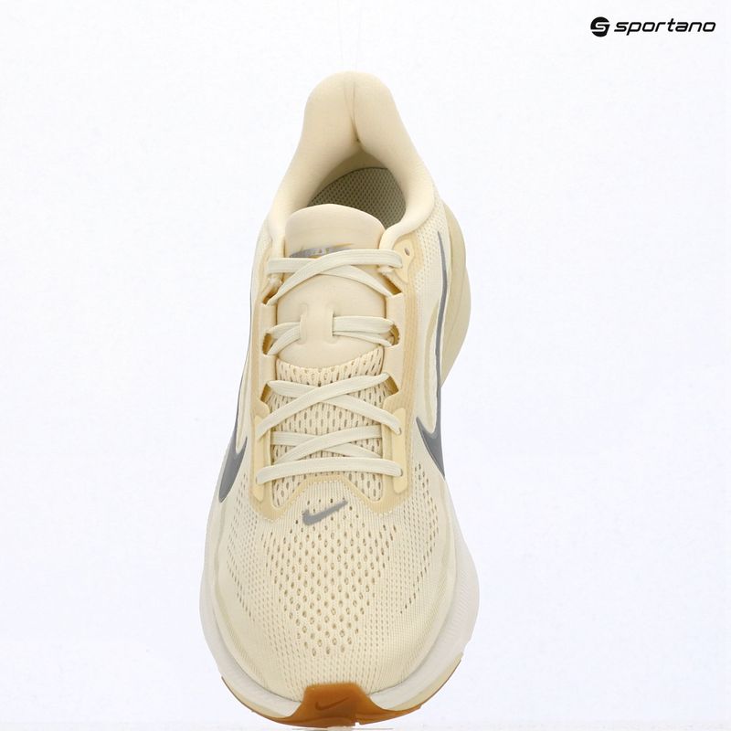 Buty do biegania męskie Nike Pegasus 42 coconut milk/light khaki/metallic silver 15
