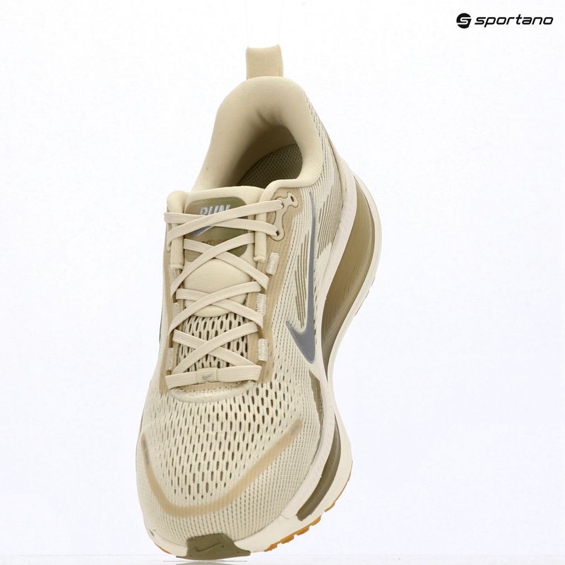 Buty do biegania męskie Nike Vomero 18 light khaki/desert khaki/metallic silver 15