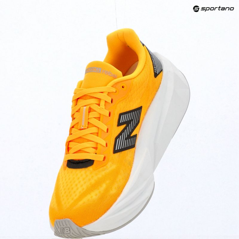 Buty do biegania damskie New Balance FuelCell Rebel V5 satsuma orange/grey matter 12