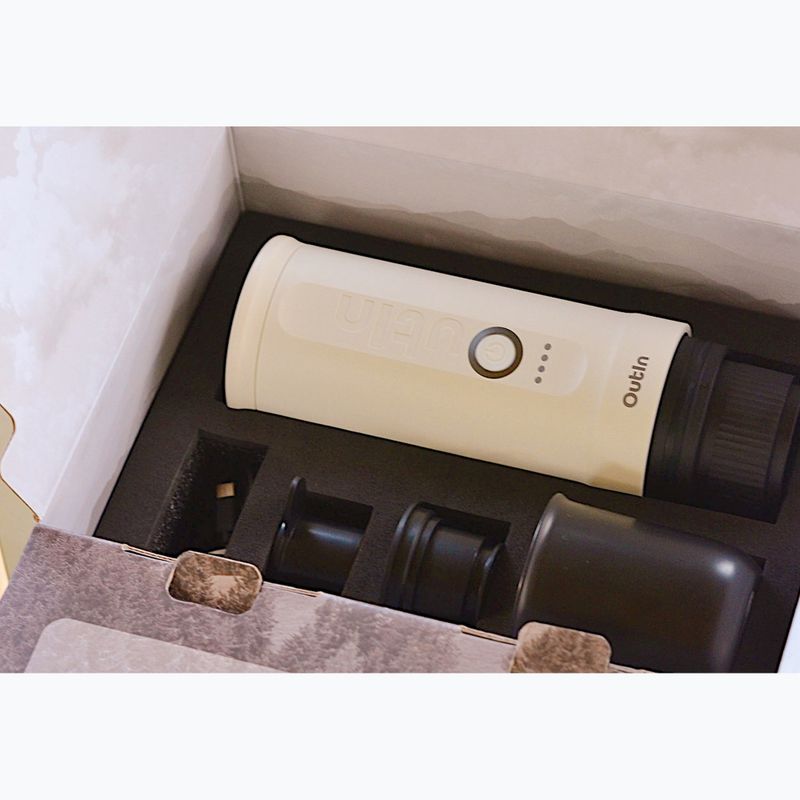 Przenośny ekspres do kawy OutIn Nano Portable Espresso peal white 5