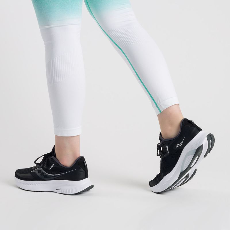 Buty do biegania damskie Saucony Guide 15 black/white 3