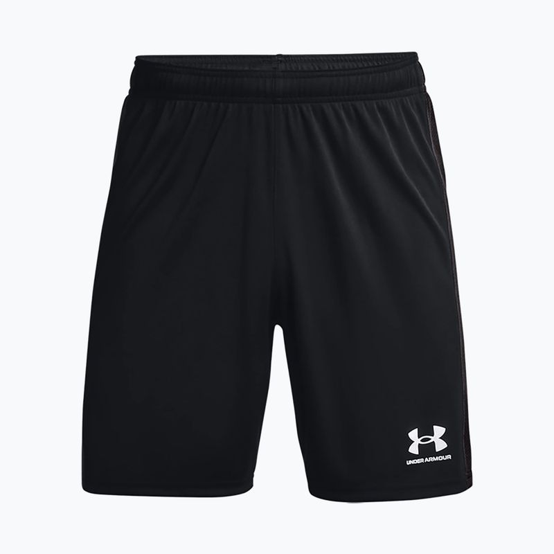 Spodenki piłkarskie męskie Under Armour Challenger Knit black/white 3
