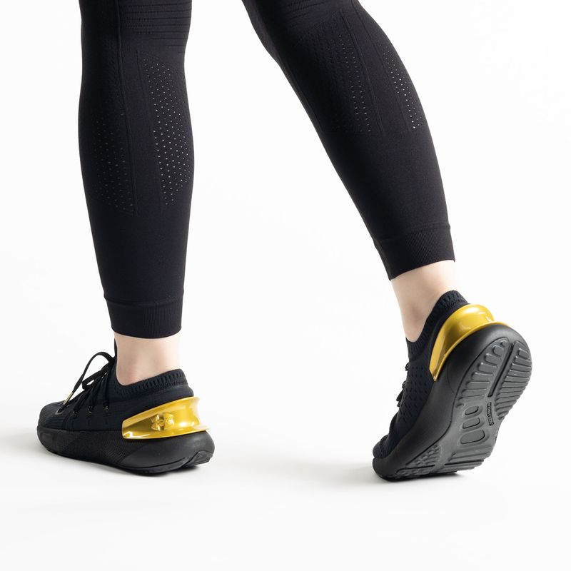 Buty do biegania damskie Under Armour Hovr Phantom 3 Mtlc black/black/metallic gold 3