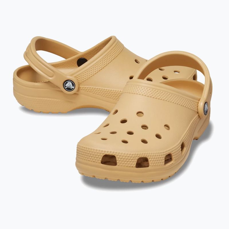 Klapki Crocs Classic wheat 6