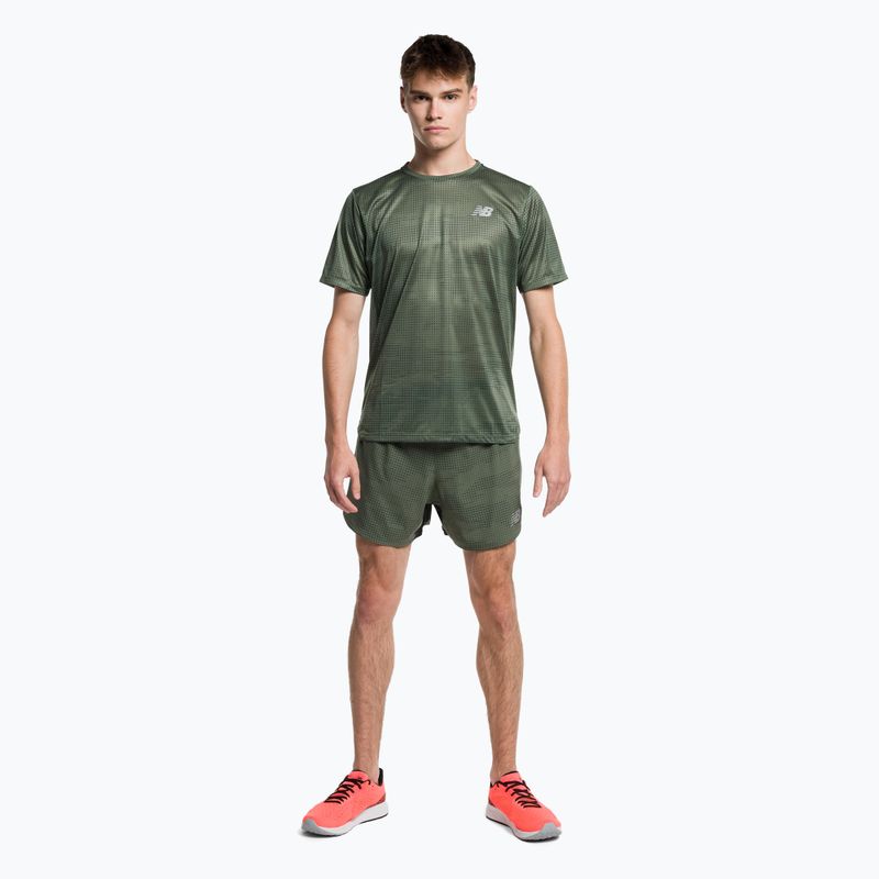 Spodenki do biegania męskie New Balance Printed Impact Run 5" deep olive green 2