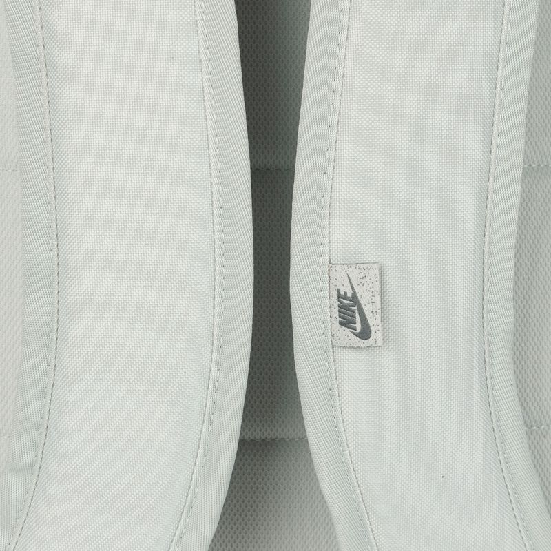 Plecak miejski Nike Heritage 25 l light silver/smoke grey 6