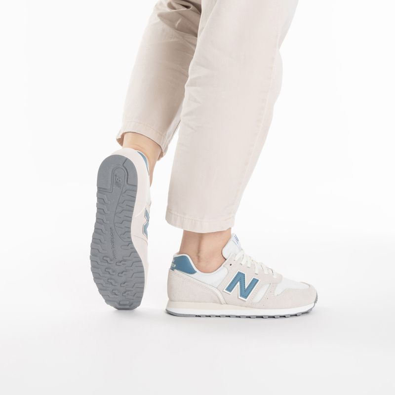 Buty damskie New Balance 373's V2 moonbeam/blue 2