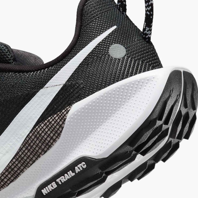 Buty do biegania damskie Nike Pegasus Trail 5 black/white/anthracite/wolf grey 10