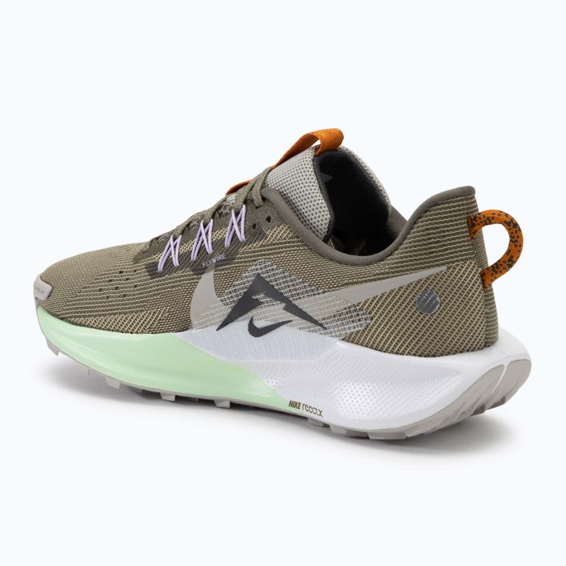 Buty do biegania męskie Nike Pegasus Trail 5 medium olive/ neutral olive/ vapor green/ anthracite 3