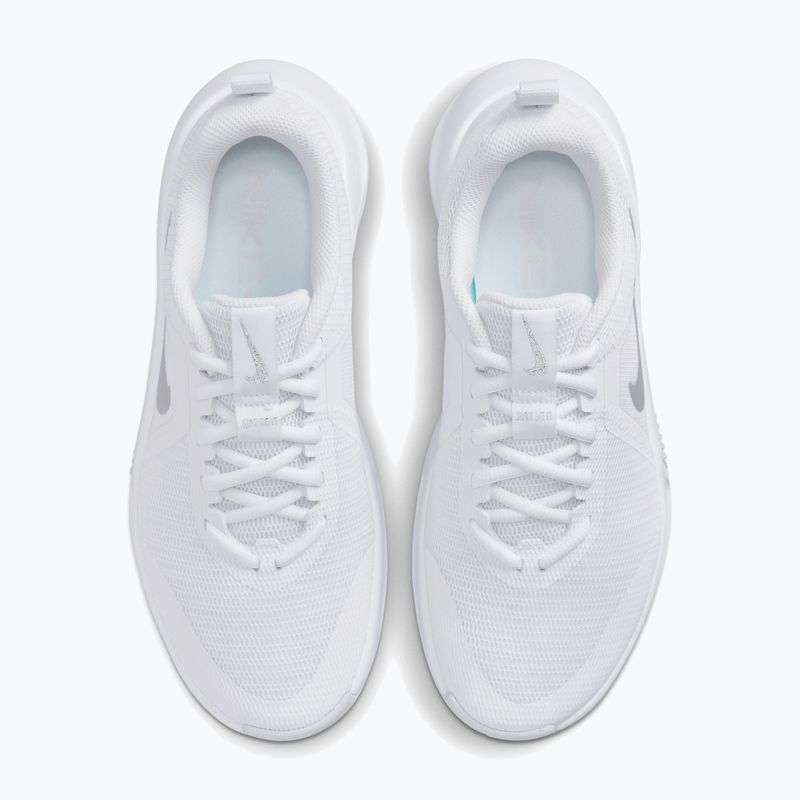 Buty treningowe damskie Nike MC Trainer 3 white/photon dust/metallic platinum 5