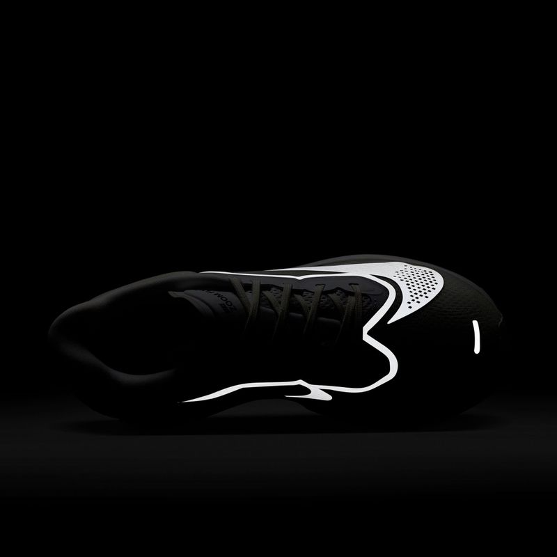 Buty do biegania damskie Nike Zoom Fly 6 white/smoke grey/metallic silver/black 7