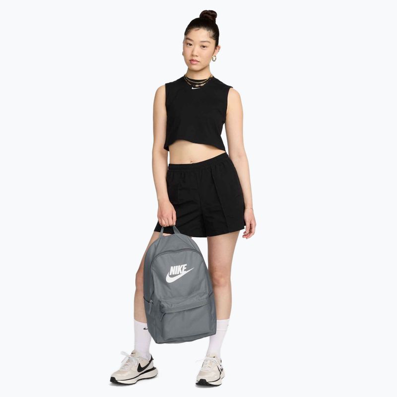 Plecak Nike Heritage 25 l smoke grey/smoke grey/white 9
