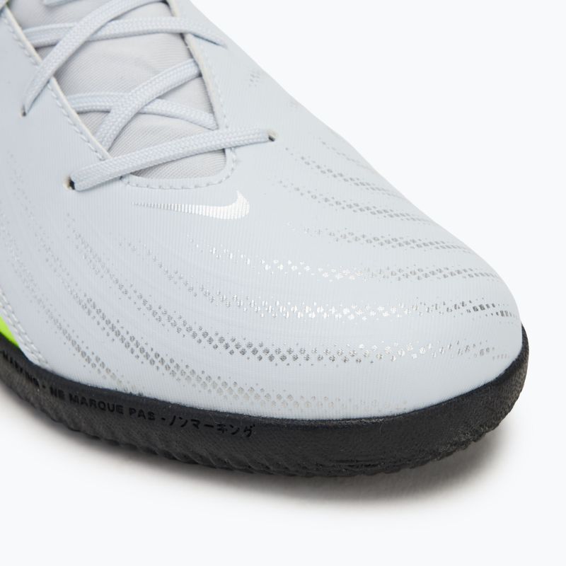 Buty piłkarskie dziecięce Nike Phantom GX 2 Academy IC metallic silver/volt/black 7