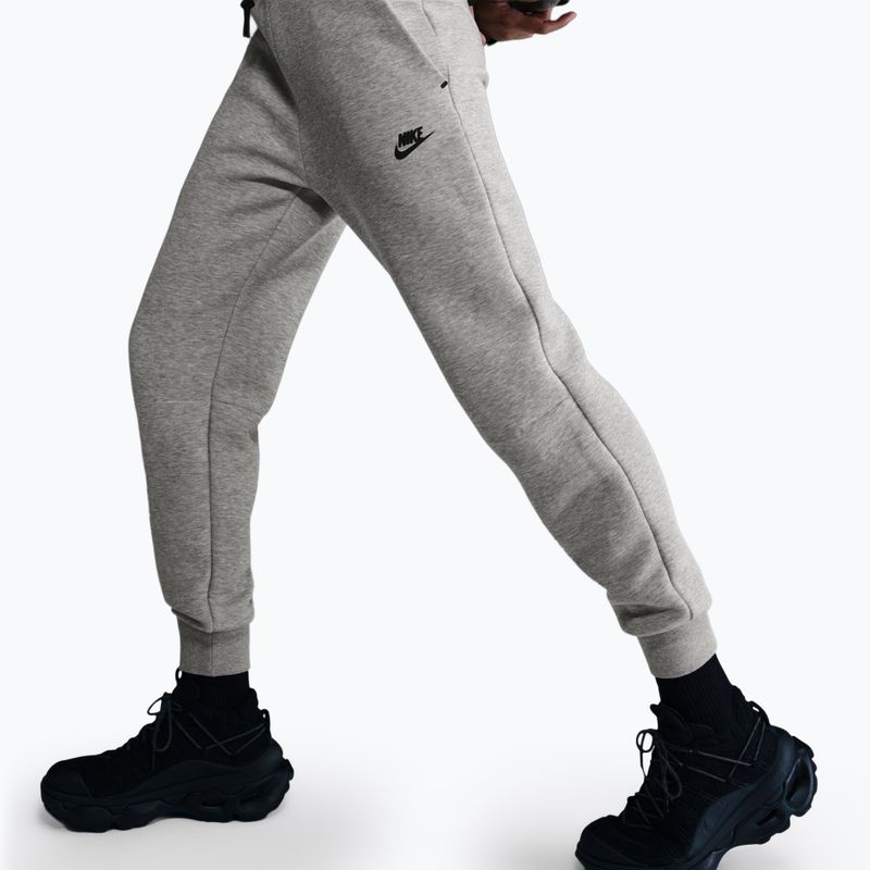 Spodnie damskie Nike Sportswear Tech Fleece Mid-Rise dark grey heather/black 5