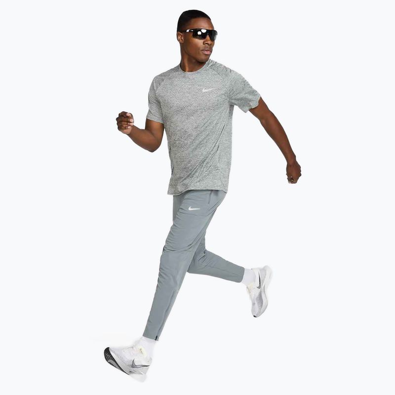 Koszulka do biegania męska Nike Stride ADV smoke grey/heather 2