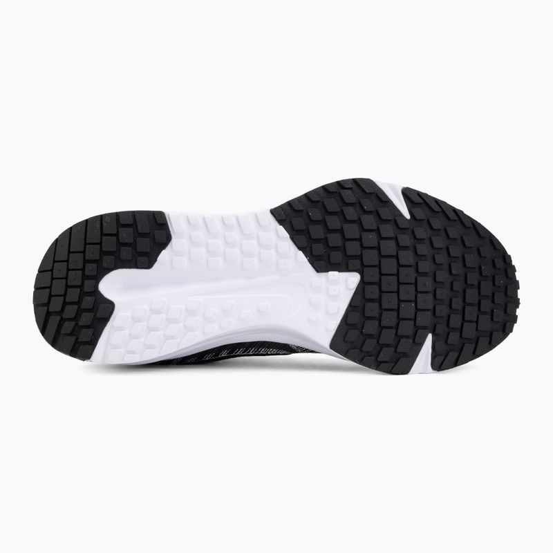 Buty do biegania męskie Nike Run Defy black/white 4