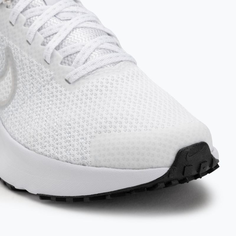 Buty do biegania damskie Nike Run Defy white/pure platinum/black 7