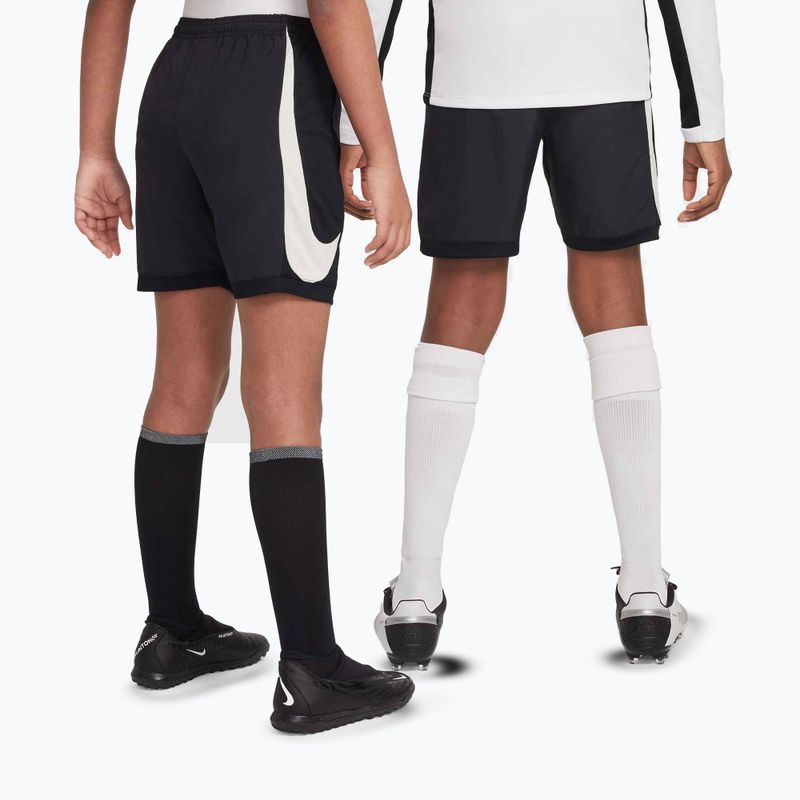 Spodenki piłkarskie dziecięce Nike Academy Dri-Fit Jr black/black/pale ivory/ pale ivory 9