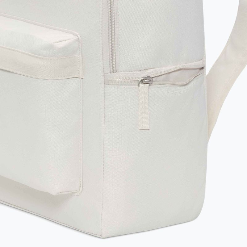 Plecak Nike Heritage 25 l light orewood brn/summit white 5