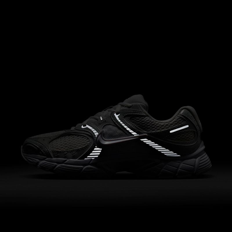 Buty damskie Nike V5 RNR white/black/metallic silver/white 9