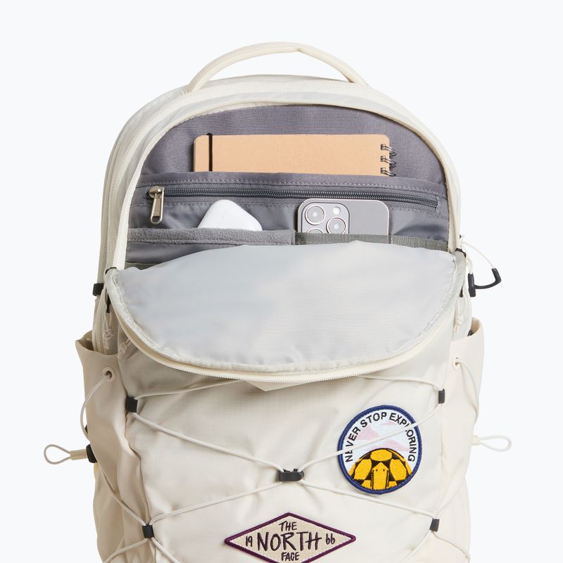 Plecak miejski The North Face Borealis Patch 21 l white dune/patch 5