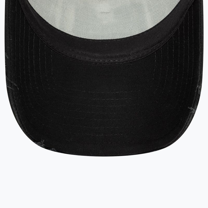 Czapka z daszkiem New Era NE Patch Distress Trucker white 5