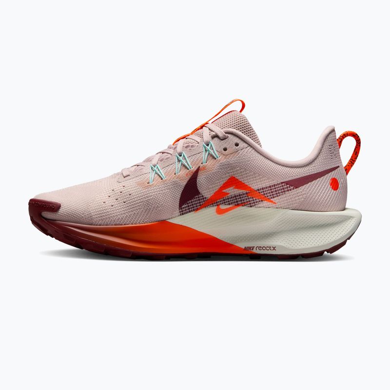 Buty do biegania damskie Nike Pegasus Trail 5 silt red/hyper crimson/dark team red 2