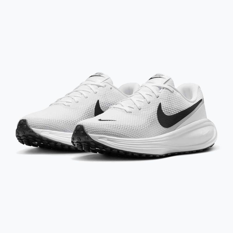 Buty do biegania damskie Nike Revolution 8 Extra Wide white/pure platinum/black 10