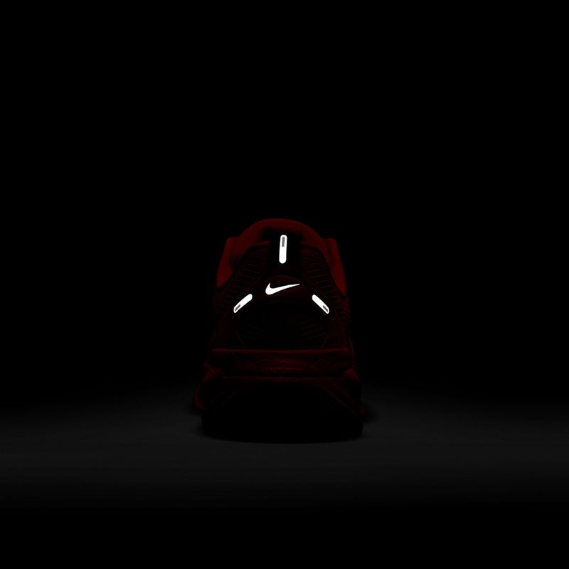 Buty do biegania damskie Nike Vomero 18 particle rose/silt red/tattoo/off noir 10