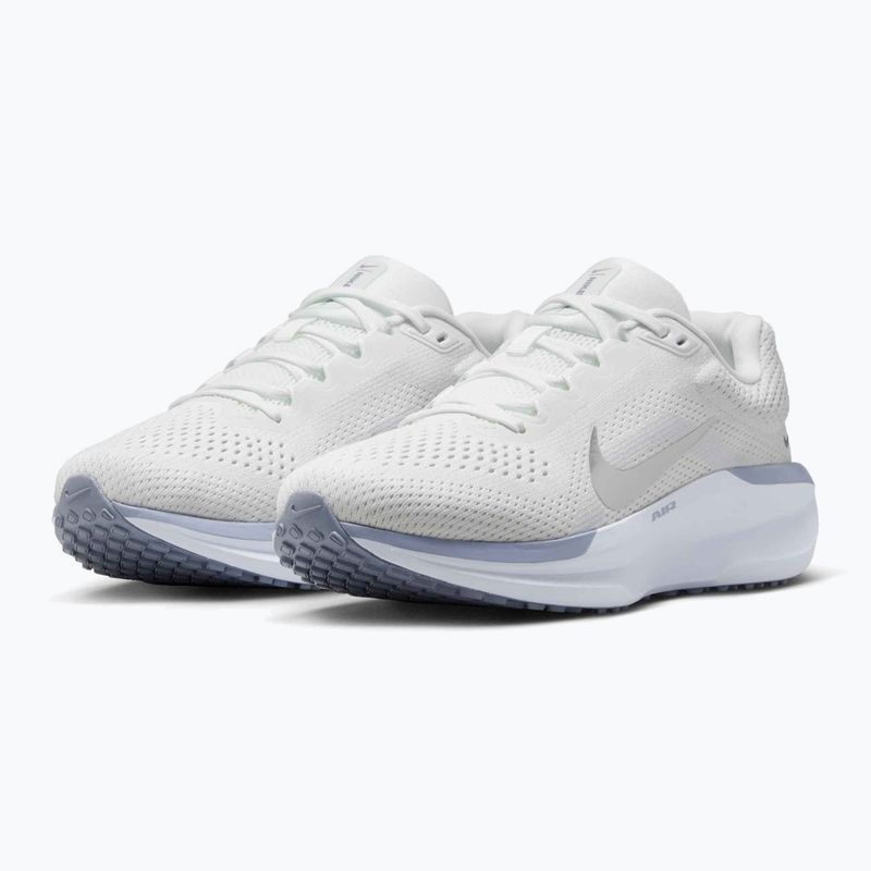 Buty do biegania damskie Nike Winflo 11 summit white/metallic silver 3