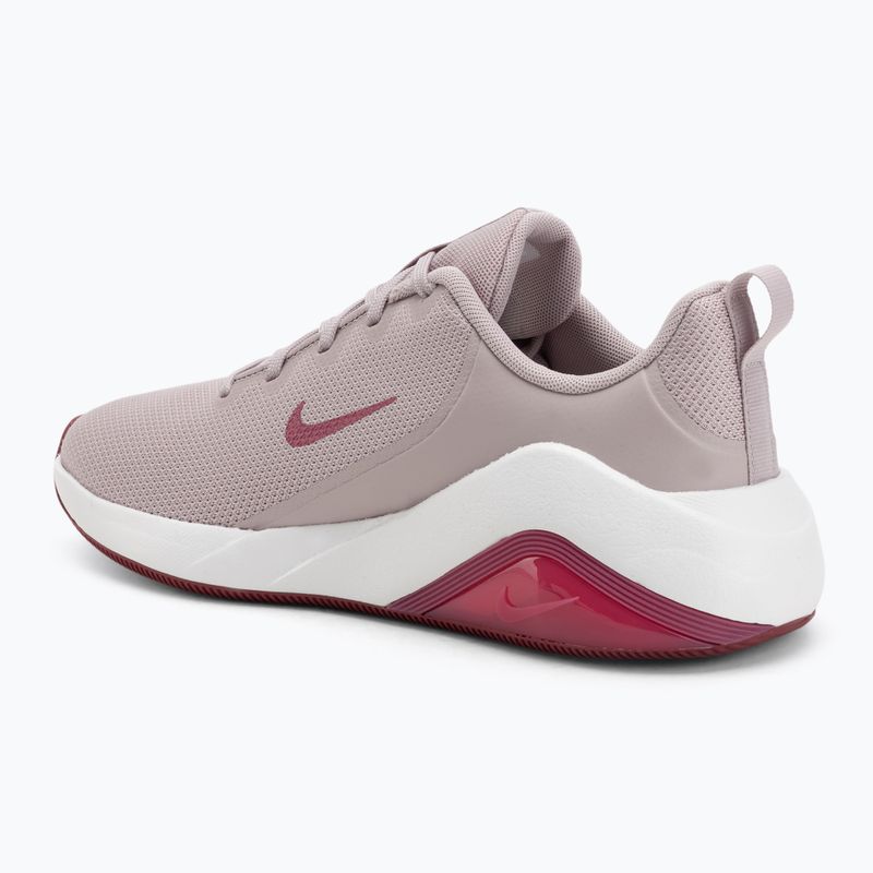 Buty treningowe damskie Nike Bella 7 particle rose/summit white/sweet beet 3
