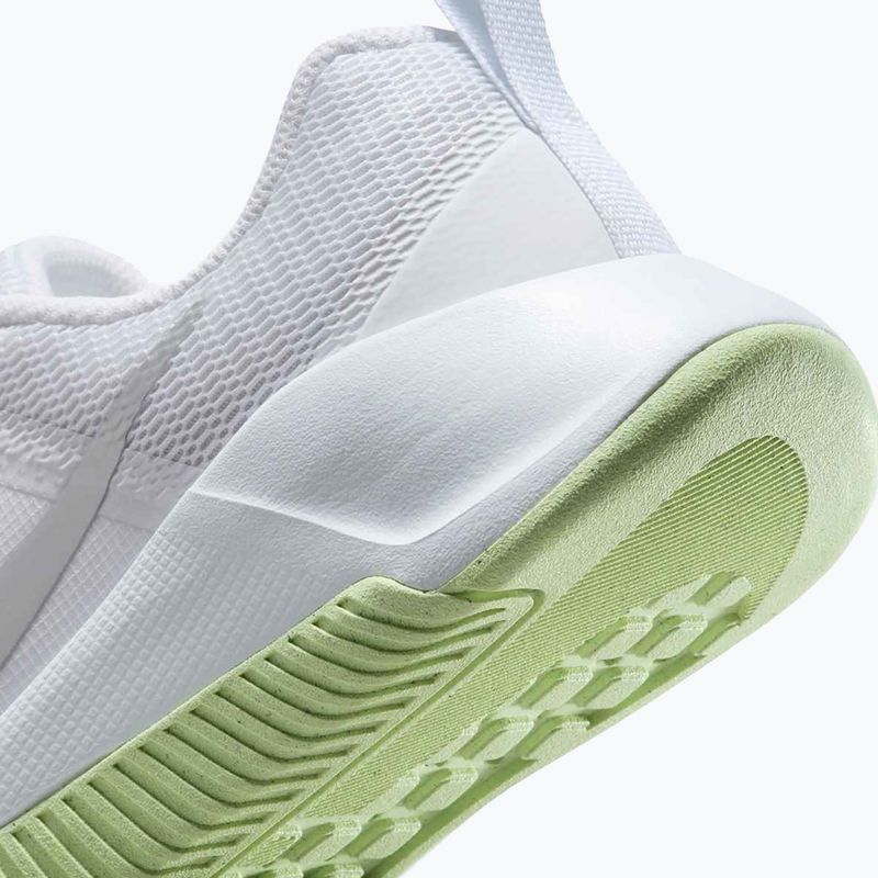 Buty treningowe damskie Nike MC Trainer 3 white/metallic silver/barely volt 9
