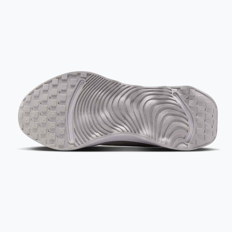 Buty damskie Nike Motiva summit white/white/metallix silver/summit whitee 5