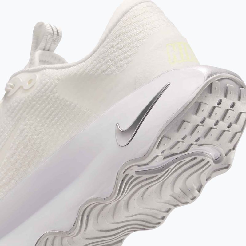 Buty damskie Nike Motiva summit white/white/metallix silver/summit whitee 9