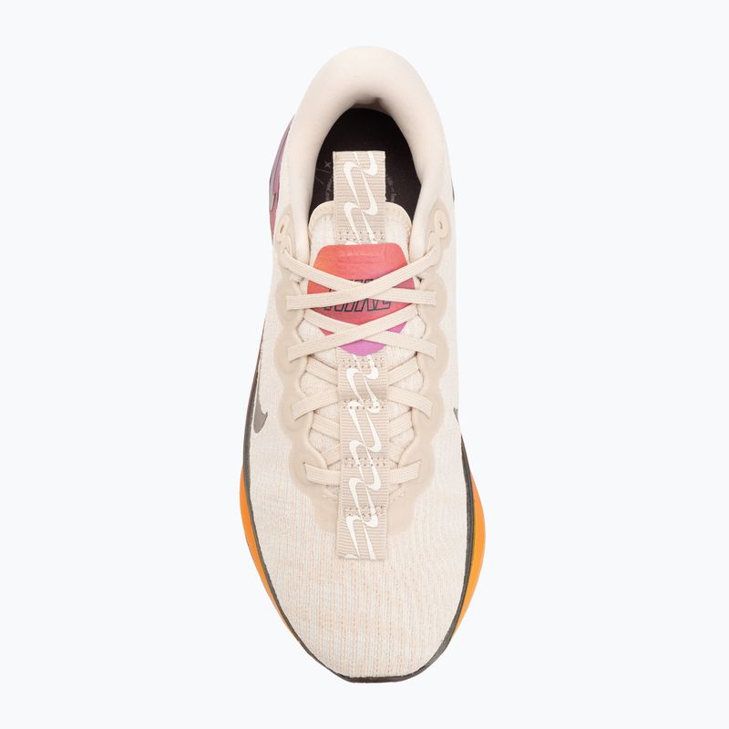 Buty treningowe damskie Nike Motiva SE pearl white/pale ivory/vivid purple/mtl gold grain 5
