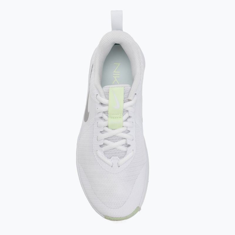 Buty treningowe damskie Nike MC Trainer 3 white/metallic silver/barely volt 5