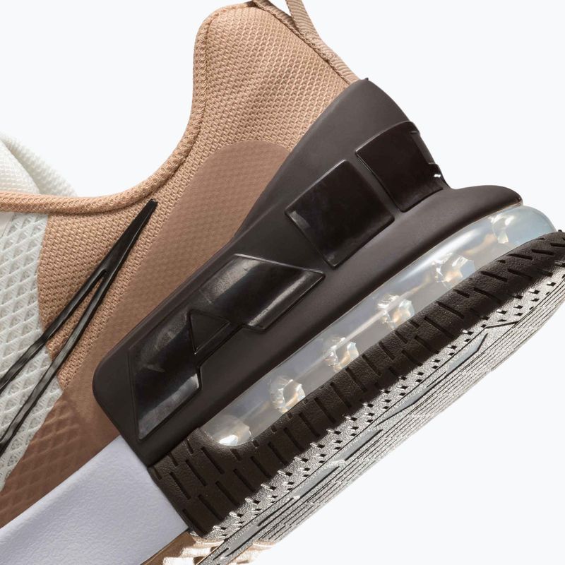Buty treningowe męskie Nike Air Max Alpha Trainer 6 sail/baroque brown/hemp/desert dust 9