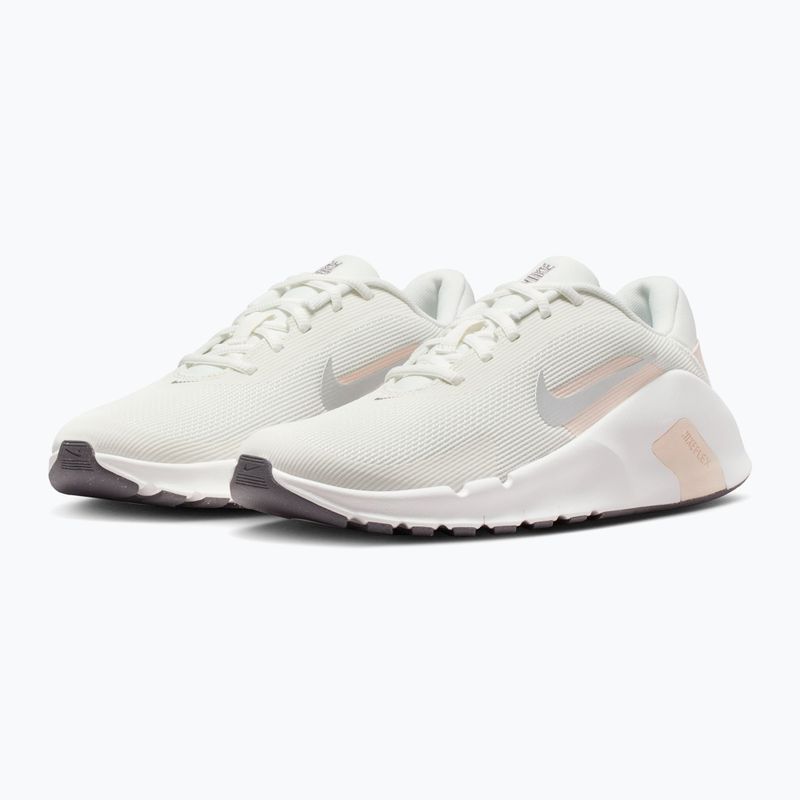 Buty treningowe damskie Nike Flex Train sail/chalk/pencil point/white 3