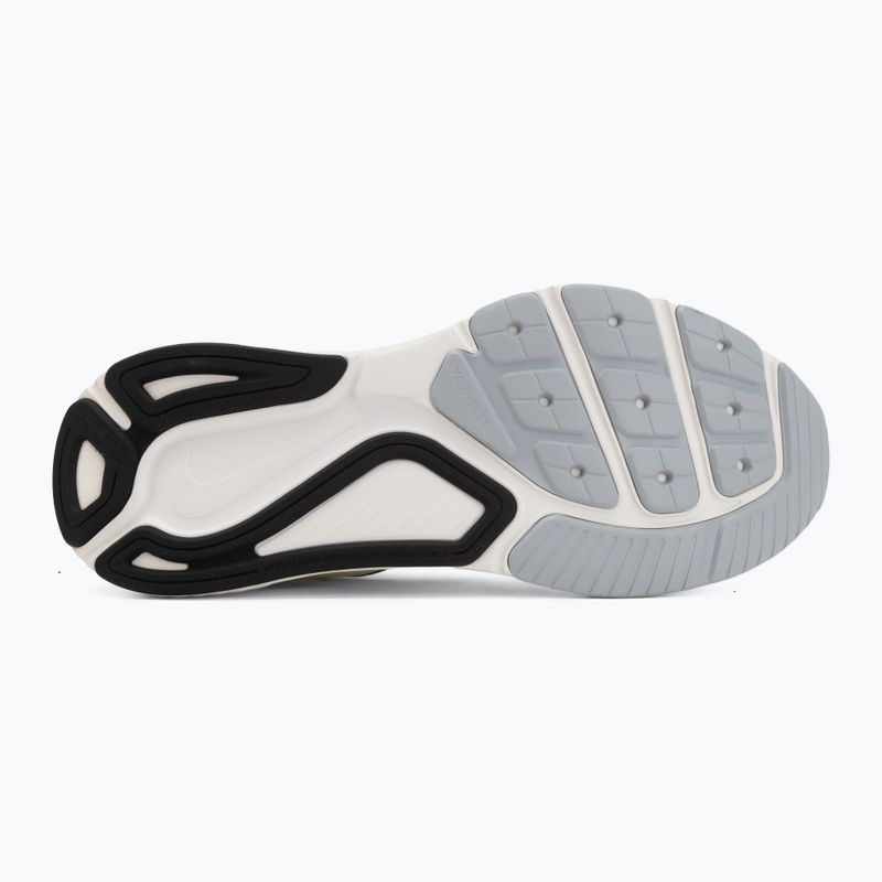 Buty do biegania męskie Nike Structure 26 summit white/volt/total orange/black 4