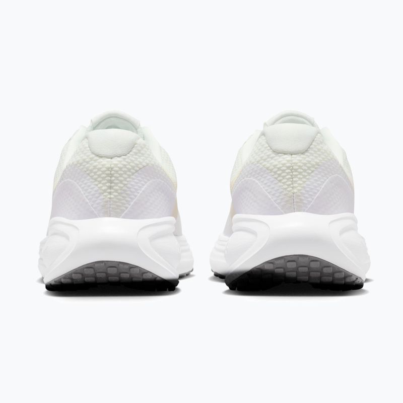 Buty do biegania damskie Nike Revolution 8 sail/white/pencil point/chalk 4