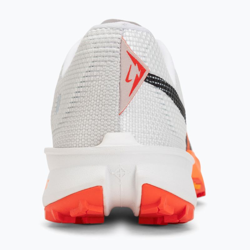 Buty do biegania męskie Nike Kiger 10 white/photon dust/total orange/black 6