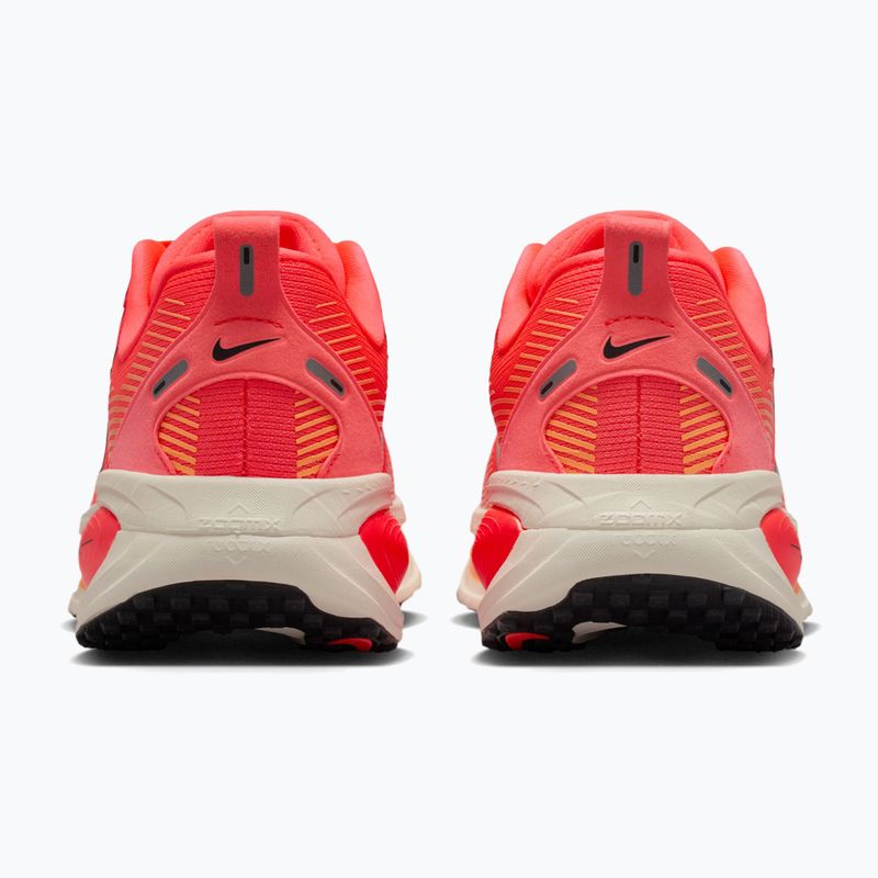 Buty do biegania damskie Nike Vomero 18 Hot lava/chalk/orange pulse/black 4