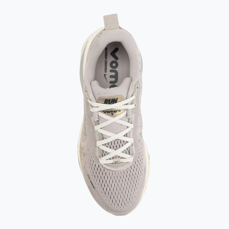Buty do biegania damskie Nike Vomero 18 SE cream ii/coconut milk/metallic gold grain 5