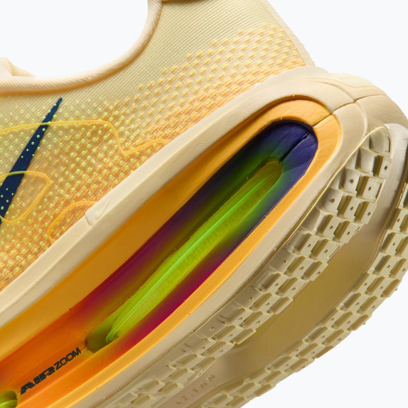 Buty do biegania męskie Nike Vomero Premium alabaster/citron pulse/blue void 4